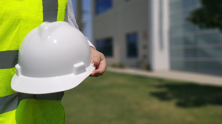 Don&rsquo;t Attempt to Fix an Electrical Issue Call for Emergency Services