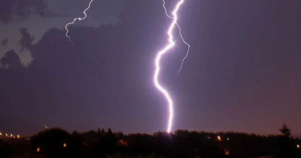 5 Ways to Protect Your House and Appliances from a Power Surge